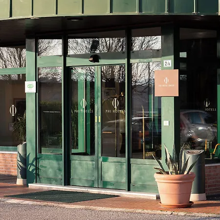 Phi Emilia Hotel