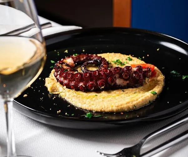 Ξενοδοχείο Phi Emilia