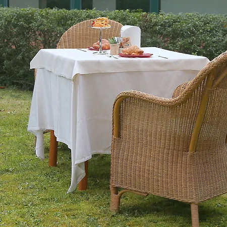 Hotel Phi Emilia Ozzano dell'Emilia