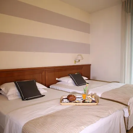 Phi Emilia Hotel
