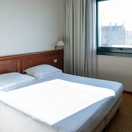 Phi Emilia 4* אוצאנו דל'אמיליה